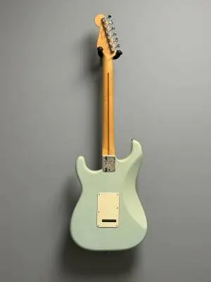 Fender - 017-0272-704 2